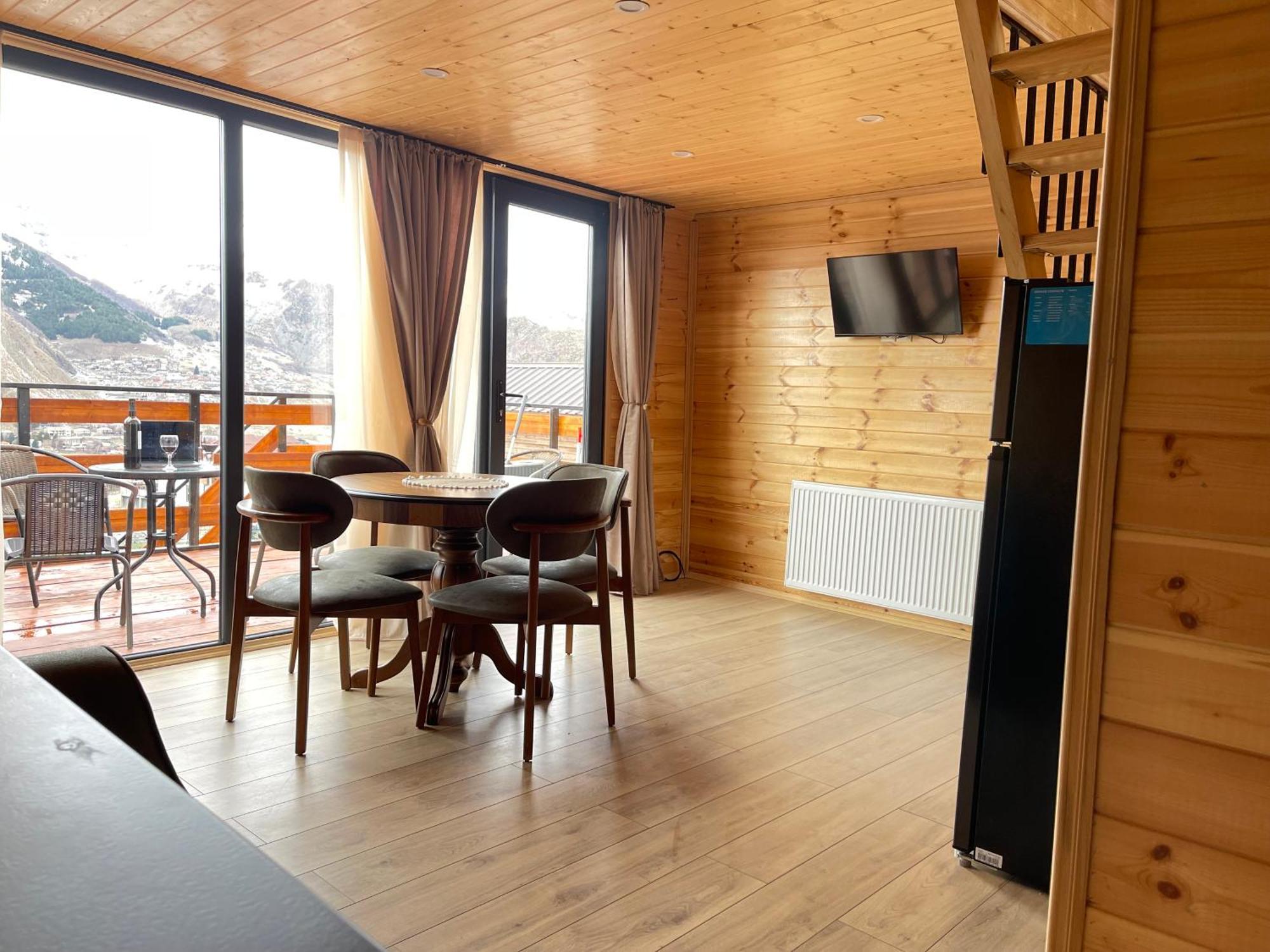 Cozy Home Kazbegi ภายนอก รูปภาพ